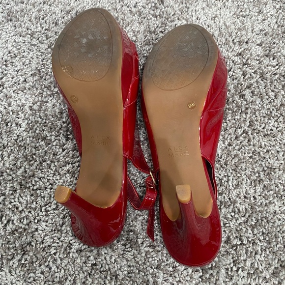 Alex Marie Shiny Red Open Toed Heels. Womens 9.5 - Picture 2 of 4
